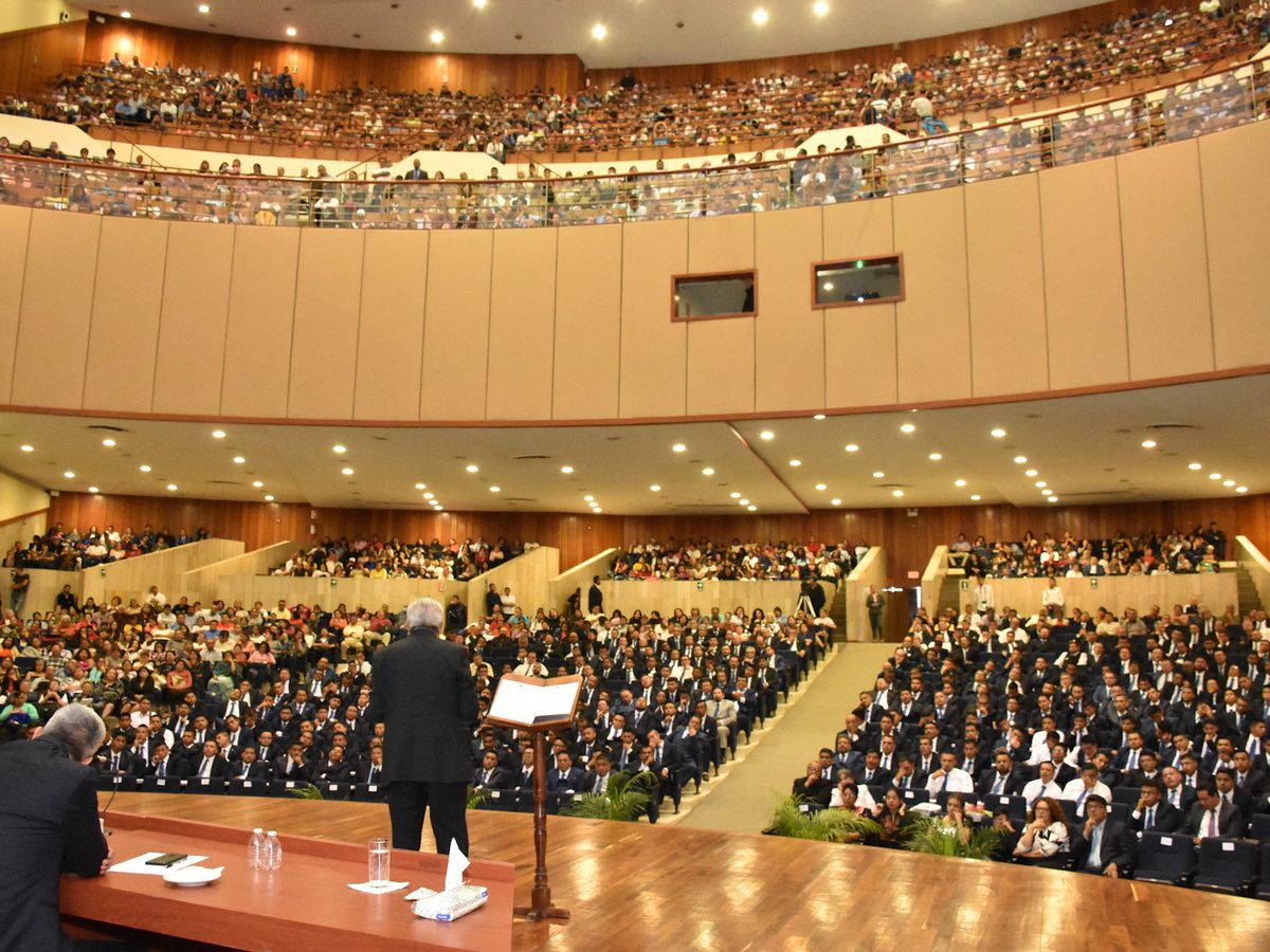 Auditorio durante una Junta Magna anterior